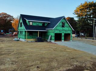 4 Shipping Ln, Eliot, ME 03903