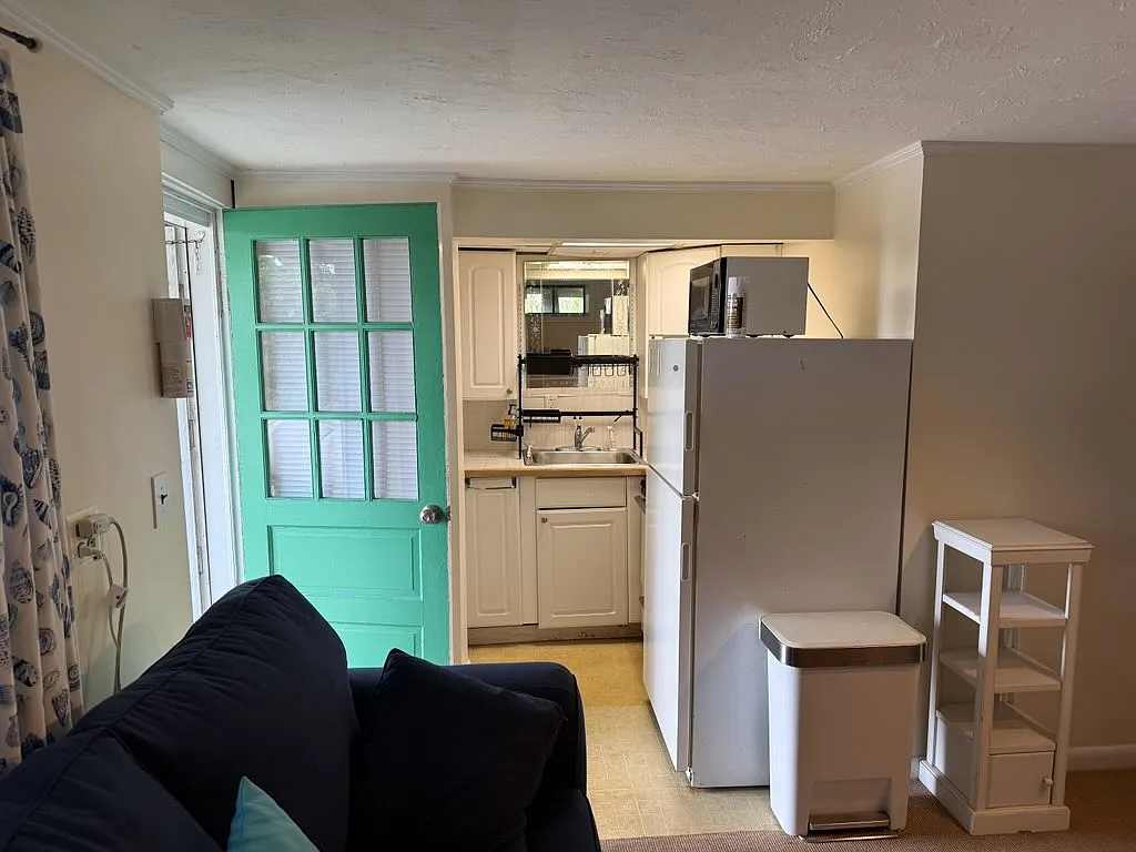 1 bed, $1,400 — Photo 3