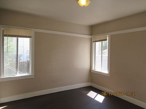 5th image of 2125 10th St APT 2