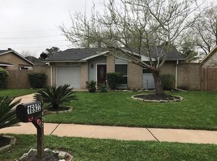 16922 Rippling Mill Dr, Sugar Land, TX 77498