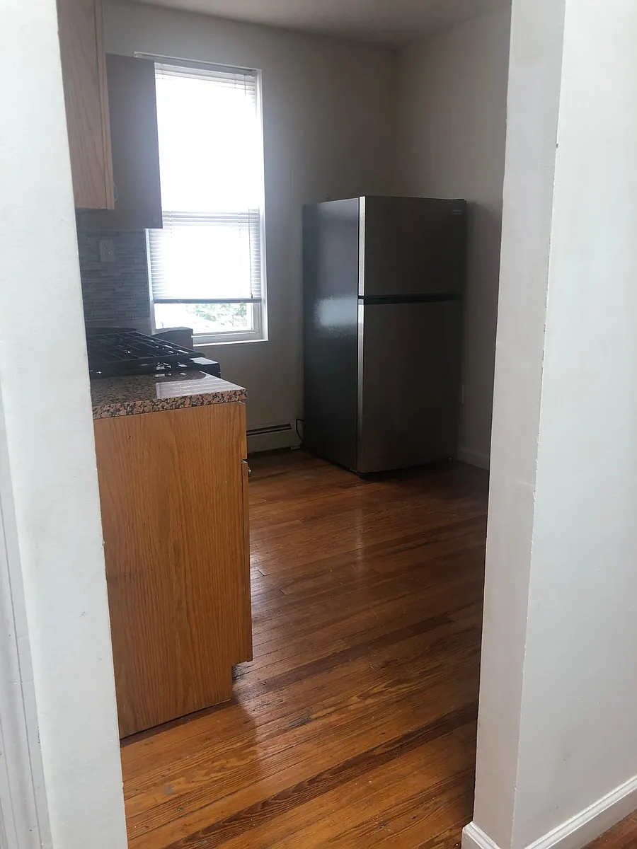 Building Photo - 7214 Cooper Ave #2