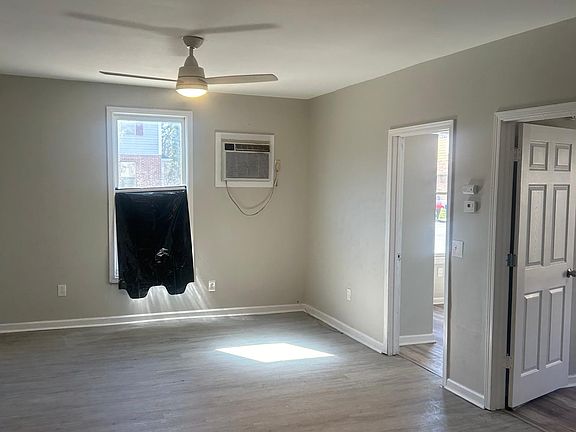 3rd image of 671 Oliver St #1