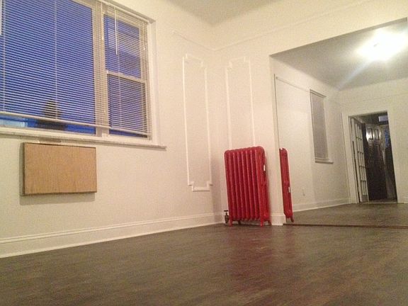 5th image of 4219 21st Ave #1