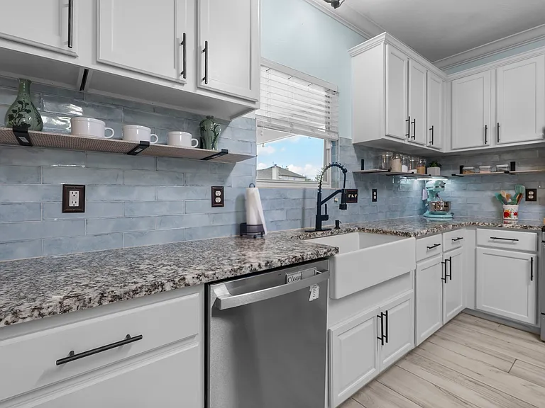 4506 Noble Ct — Photo 32