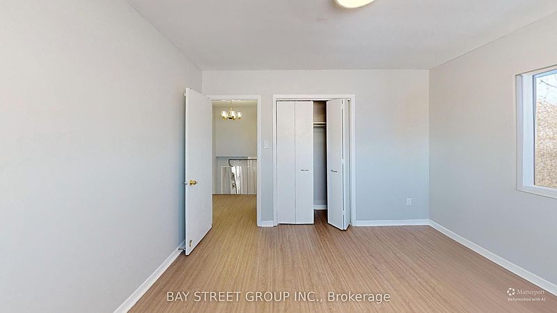 Toronto House for rent - 4 Bedrooms — photo 19