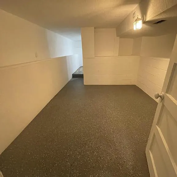 635 Orville Ave — Photo 16