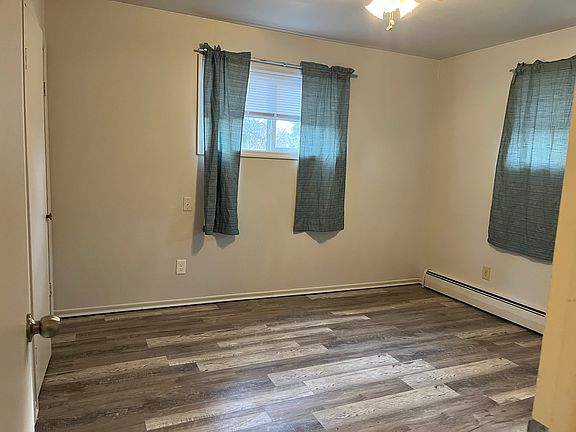 5th image of 515 Marc Dr #4