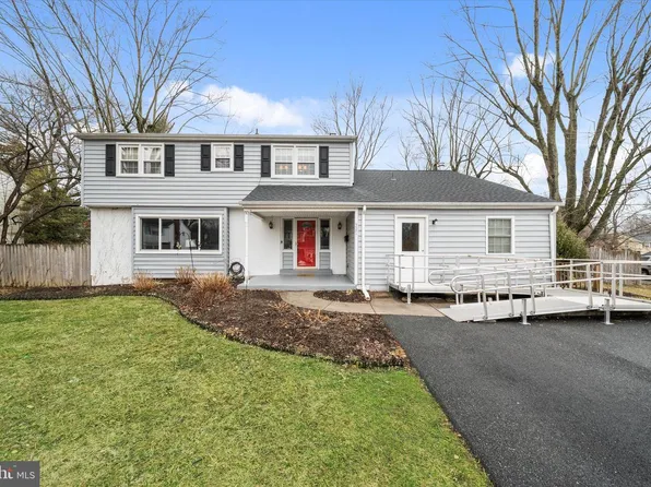 3301 Englewood Rd, Wilmington, DE 19810