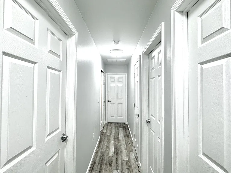 704 E Chestnut Ave — Photo 12