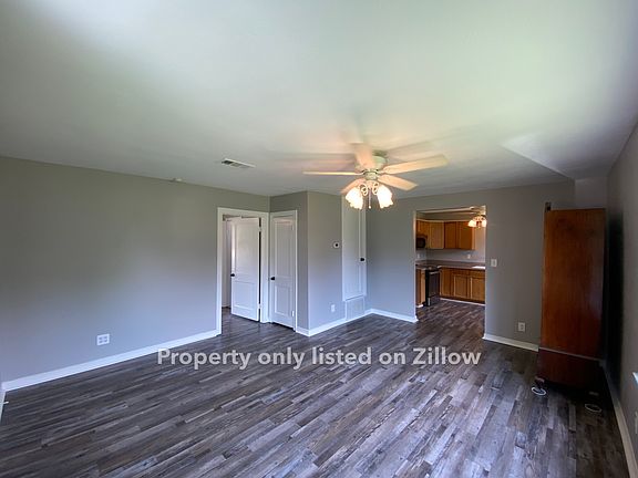 2nd image of 1318 Highland Dr