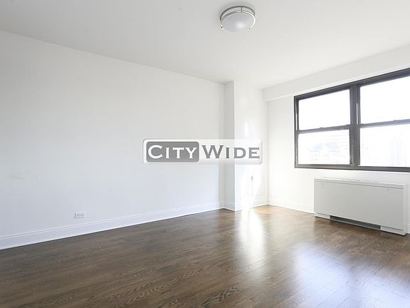 3rd image of 145 E 16th St APT 14C