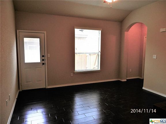 2nd image of 689 Creekside Cir