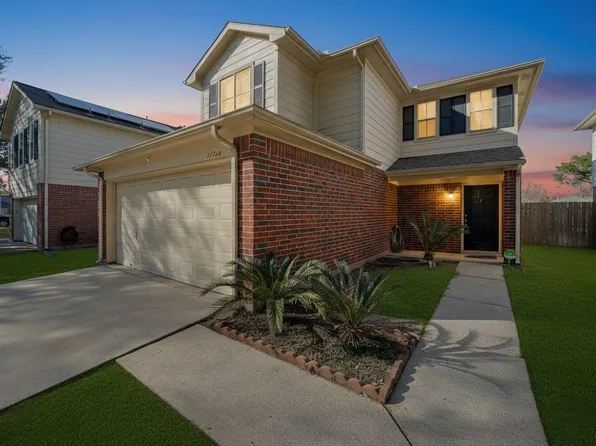 11714 Sunny Stream Dr, Tomball, TX 77375