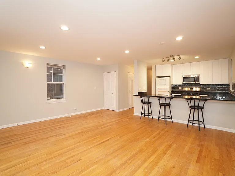 1103 N Crosby St #A — Photo 7
