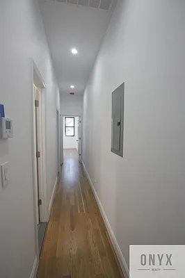 Rented by Onyx | media 22