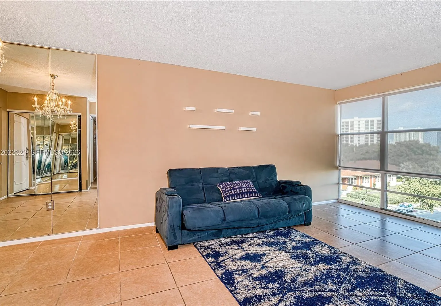 Avila Condo — Photo 2
