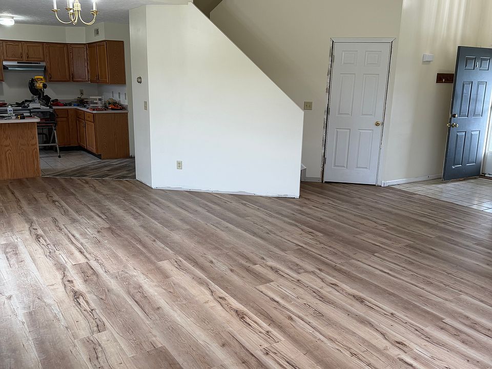 2nd image of 9251 Newton Falls Rd