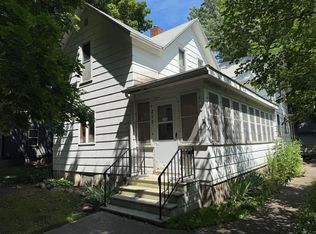 217 S 3rd St, Laurens, IA 50554