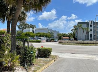 1750 N Congress Ave APT 401, West Palm Beach, FL 33401