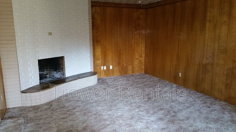1st image of 2713 Pagewood Ave