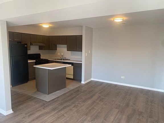 3rd image of 14525 S Manistee Ave APT 3D