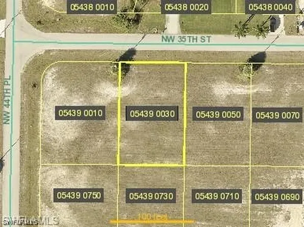 4330 NW 35th St, Cape Coral, FL 33993