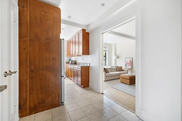 Sold by Compass | media 5