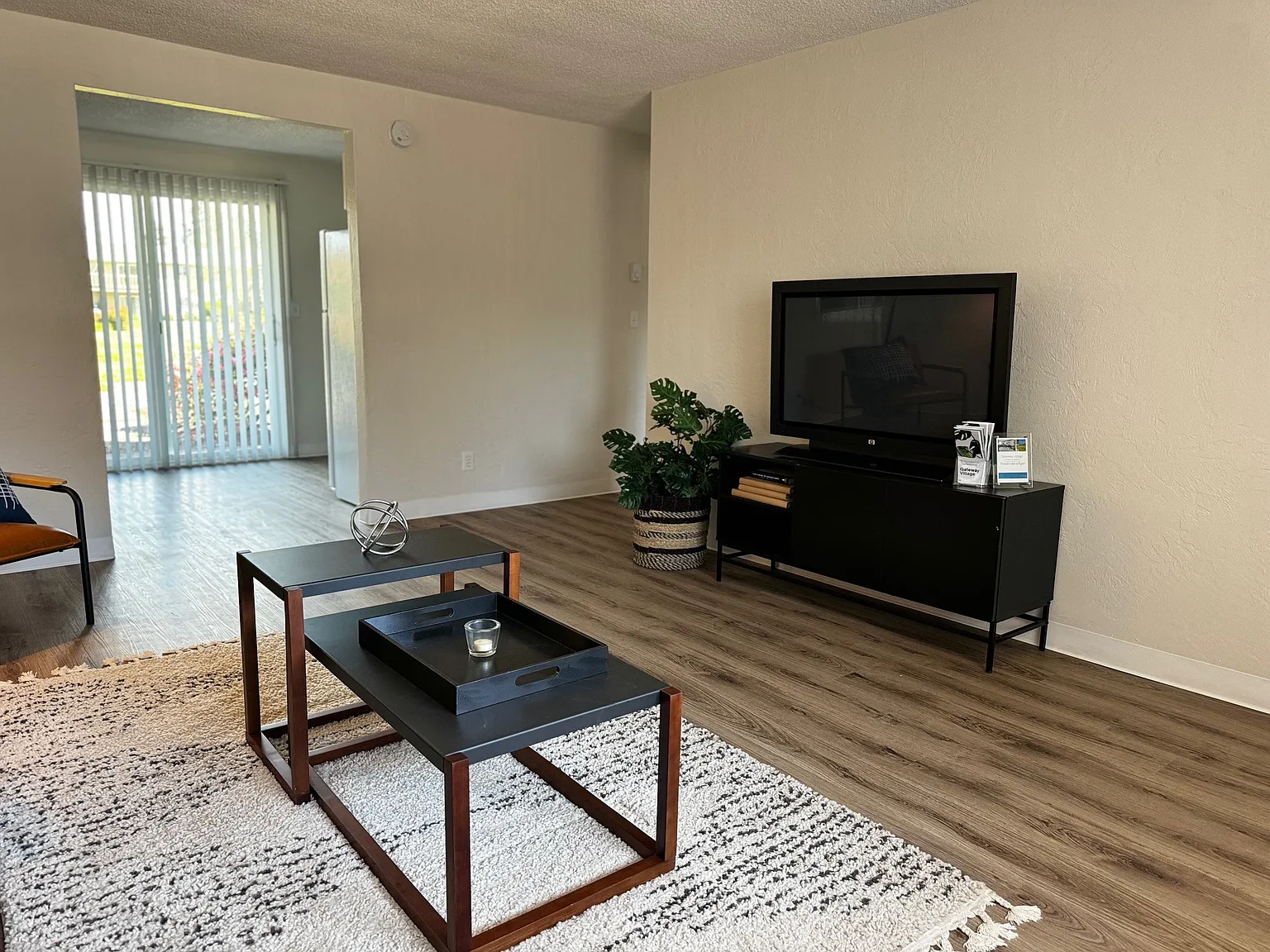 Gateway Village Apartments — Photo 3