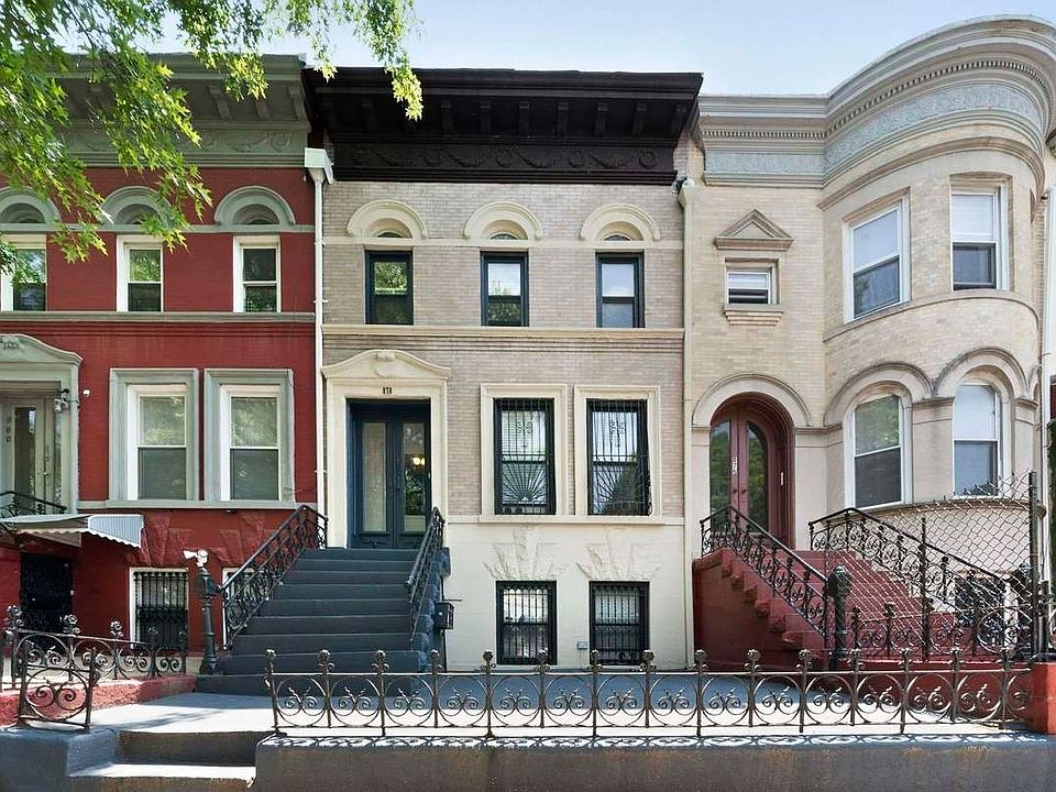 1st image of 878 Saint Johns Pl #2