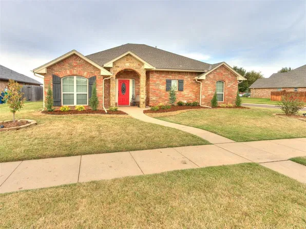 10301 SW 26th Cir, Yukon, OK 73099
