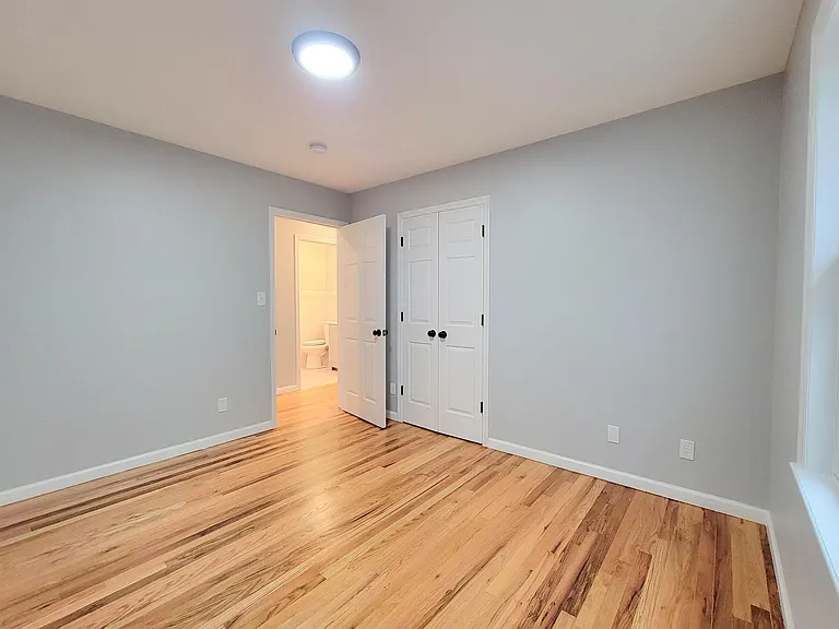 11-13 Wallis Ave #1 — Photo 11