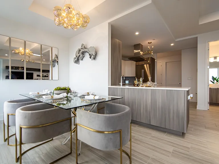 15 Avalon St #803 — Photo 12