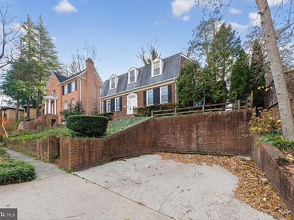 2nd image of 7966 W Beach Dr NW