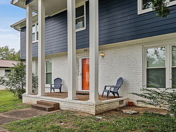 5th image of 640 Lake Terrace Dr