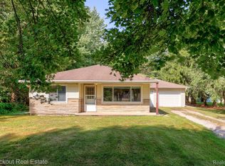 5360 S Graham Rd, Saint Charles, MI 48655