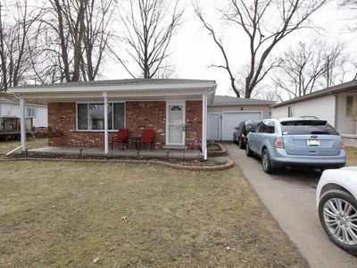 915 Columbia St, Algonac, MI, 48001