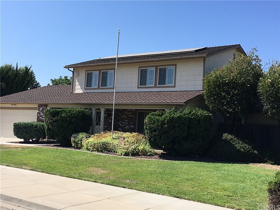 1st image of 711 Foxenwood Dr
