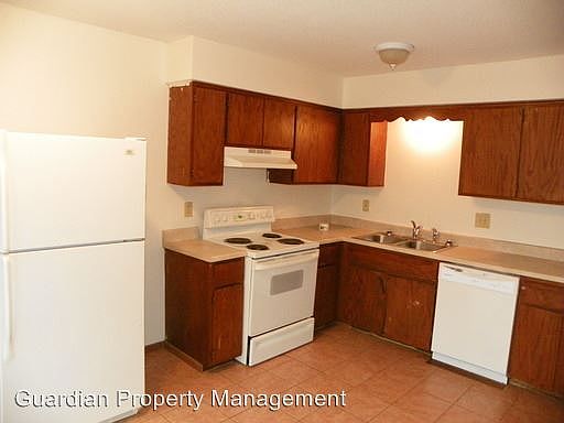 5th image of 1620 Sloan St