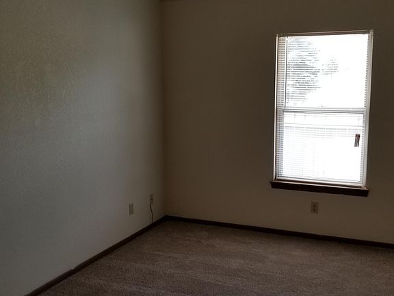 3rd image of 4258 Annas Ln