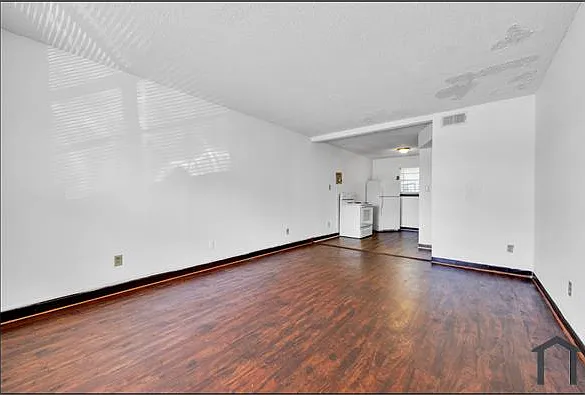 2 bed, $750 — Photo 3