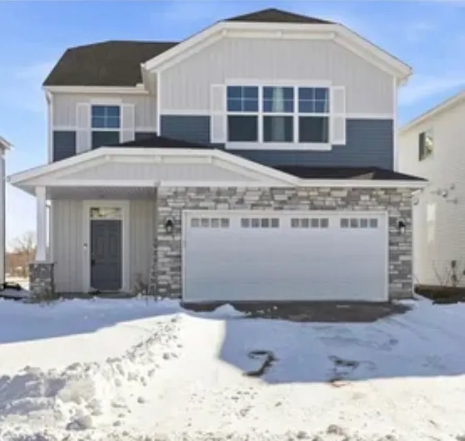 4 bed, 2425 sqft, $2,800 — Photo 1