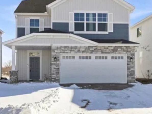 2452 Greenbriar Ln