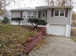 4959 S 54th St, Omaha, NE 68117