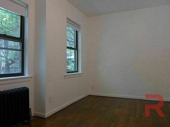 4th image of 57 W 73rd St #1R