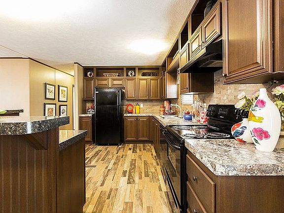 2nd image of 126 Shady Grove Dr