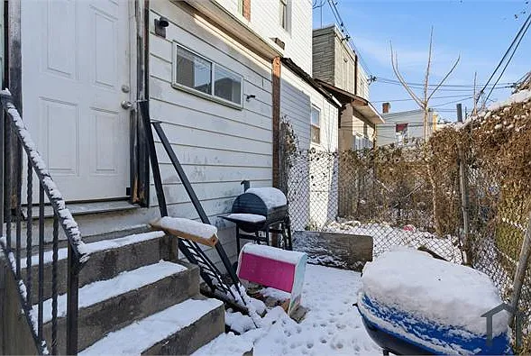 862 E Cornwall St — Photo 9