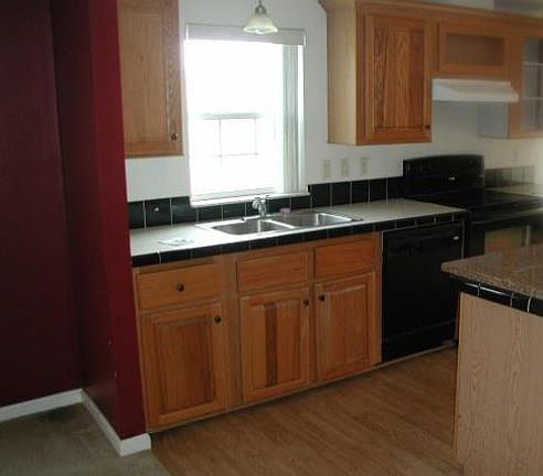3rd image of 513 N 10th Ave