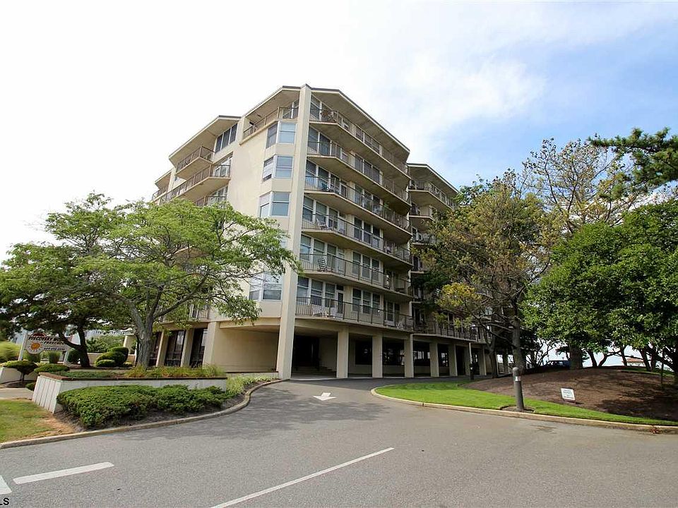 1st image of 500 Bay Ave APT 503
