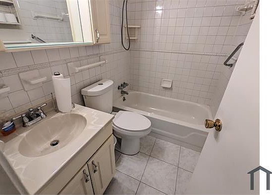 4th image of 9324 Nelan Dr