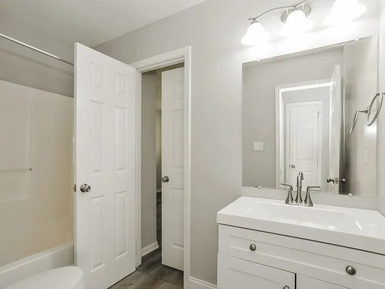 7218 Kavan Hunter Dr — Photo 14